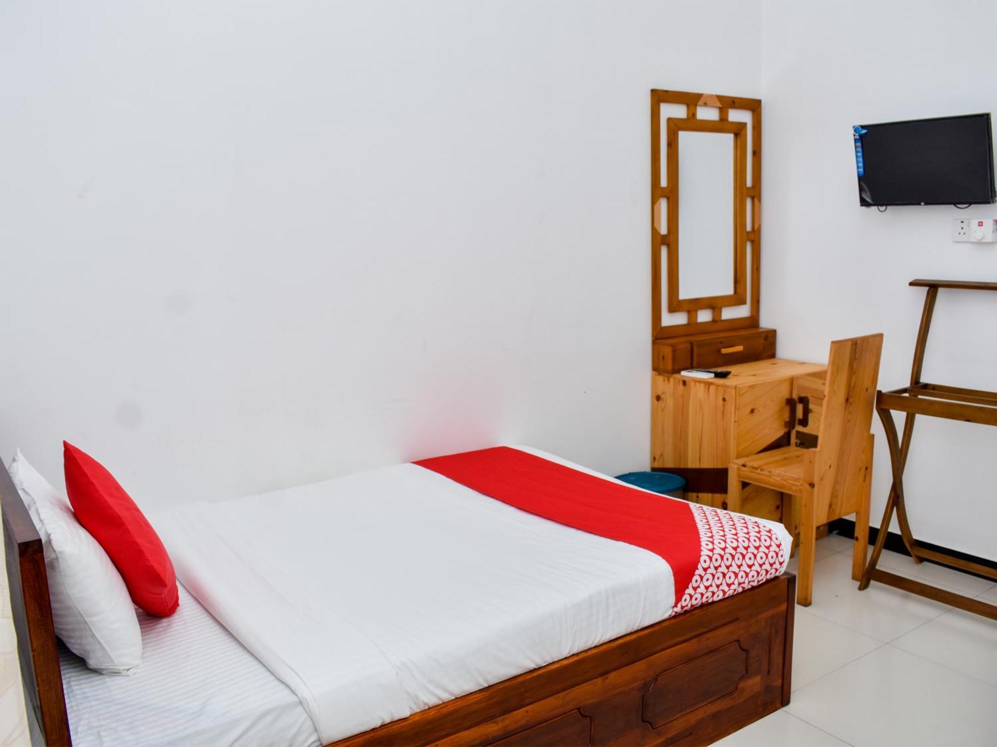 Mallika Resort Trincomalee Zimmer foto